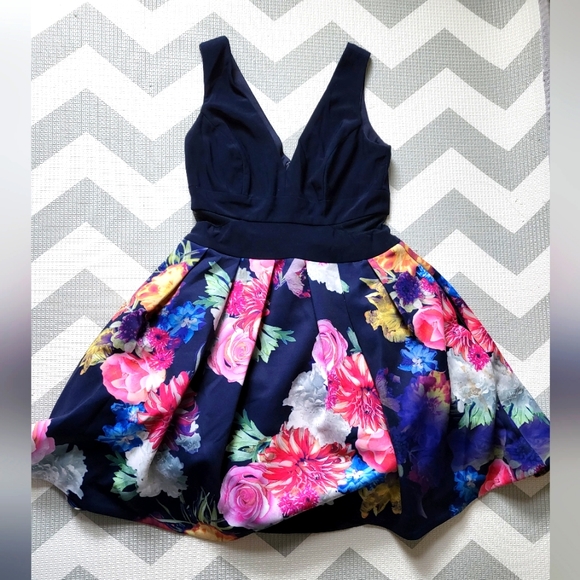 XSCAPE - Picture 1 of 3